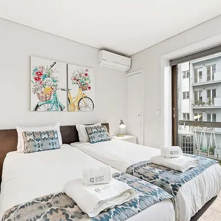 Guestready - Jupiter's Moon *