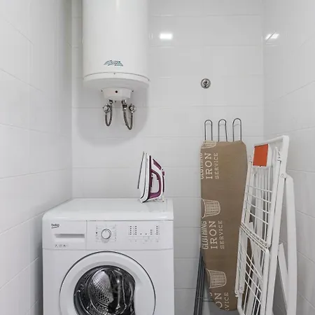 Guestready - Jupiter's Moon *